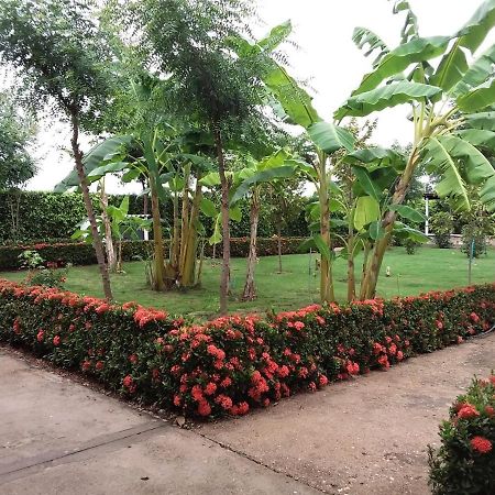 Bed and breakfast C&H Casa Campestre El Oasis Ricaurte Girardot Extérieur photo