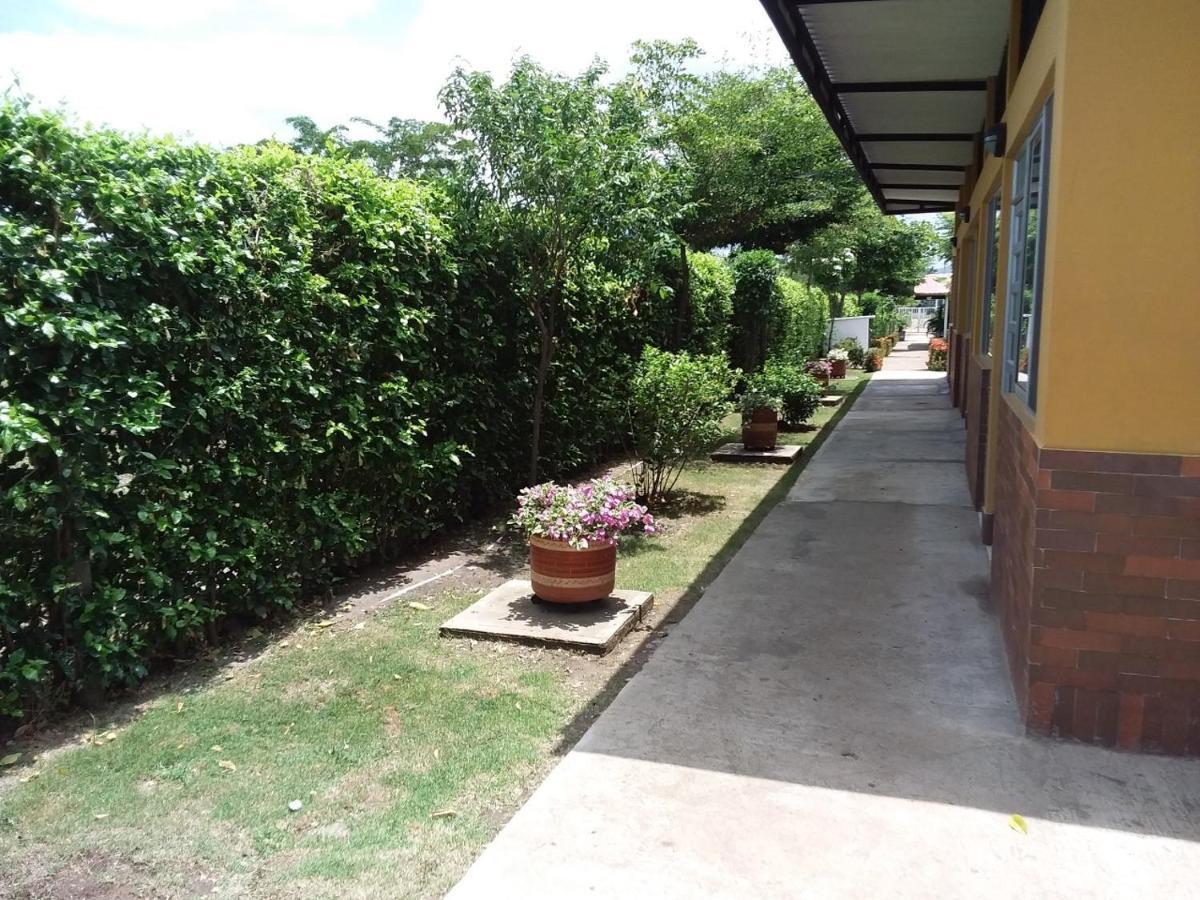 Bed and breakfast C&H Casa Campestre El Oasis Ricaurte Girardot Extérieur photo