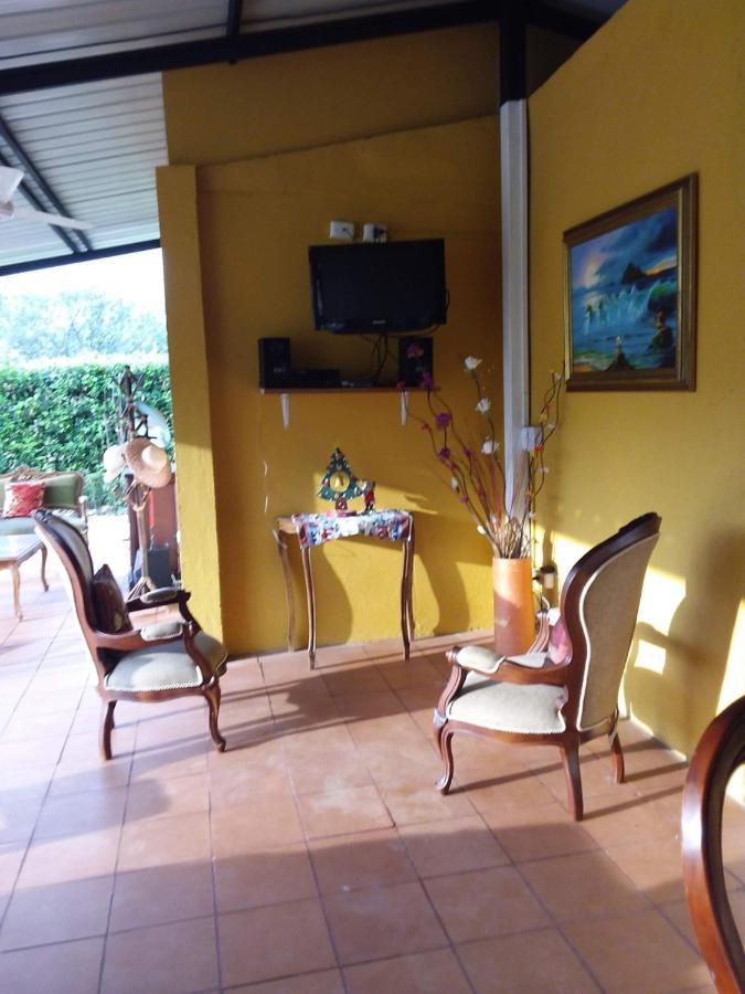 Bed and breakfast C&H Casa Campestre El Oasis Ricaurte Girardot Extérieur photo
