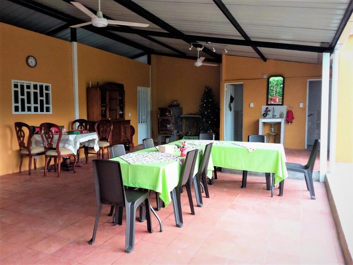 Bed and breakfast C&H Casa Campestre El Oasis Ricaurte Girardot Extérieur photo