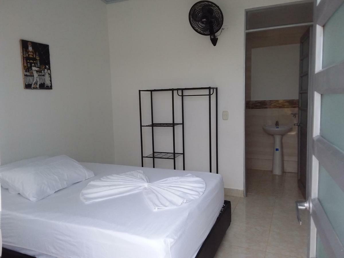 Bed and breakfast C&H Casa Campestre El Oasis Ricaurte Girardot Extérieur photo