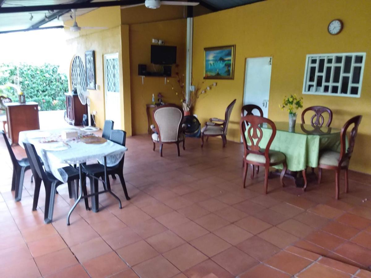 Bed and breakfast C&H Casa Campestre El Oasis Ricaurte Girardot Extérieur photo